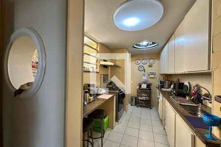 Apartamento à venda com 122m², 3 quartos e 1 vaga Apartamento à venda com 122m², 3 quartos e 1 vagaCozinha