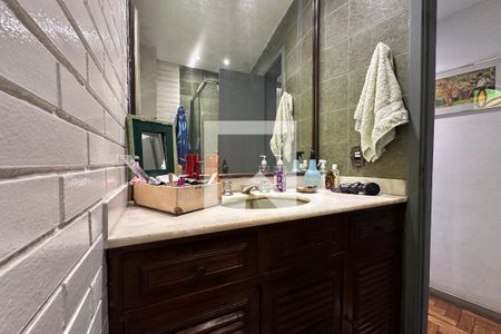 Apartamento à venda com 122m², 3 quartos e 1 vaga Apartamento à venda com 122m², 3 quartos e 1 vagaBanheiro