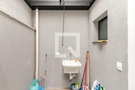 Lavanderia de casa à venda com 3 quartos, 100m² em Jardim Aeroporto, São Paulo