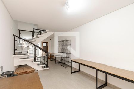 Sala de casa à venda com 3 quartos, 100m² em Jardim Aeroporto, São Paulo