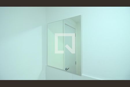 Banheiro de apartamento para alugar com 1 quarto, 28m² em Vila Ema, São Paulo