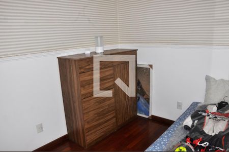 Casa à venda com 228m², 3 quartos e 5 vagas Suíte 2