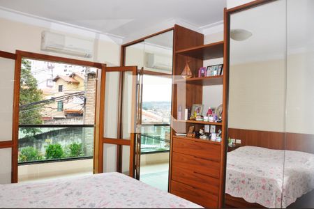 Casa à venda com 228m², 3 quartos e 5 vagasSuíte e Varanda