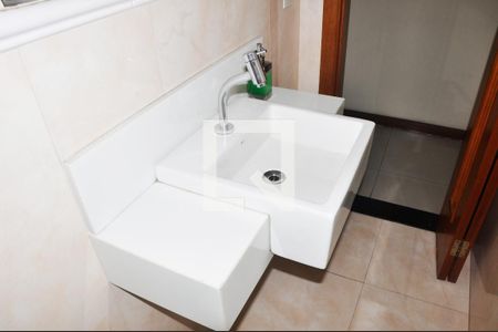 Casa à venda com 228m², 3 quartos e 5 vagasLavabo