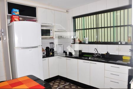 Casa à venda com 228m², 3 quartos e 5 vagasCozinha