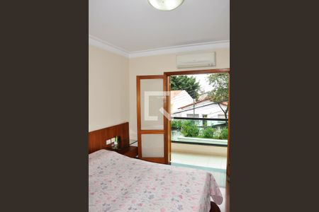 Casa à venda com 228m², 3 quartos e 5 vagasSuíte e Varanda