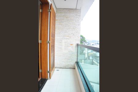 Casa à venda com 228m², 3 quartos e 5 vagasVaranda