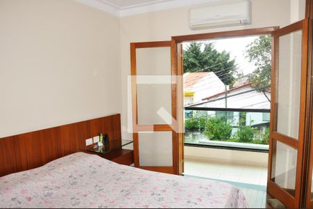 Casa à venda com 228m², 3 quartos e 5 vagasSuíte e Varanda