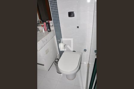 Casa à venda com 228m², 3 quartos e 5 vagasBanheiro da Suíte 3