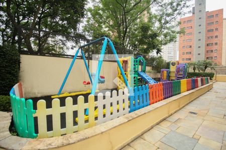 Apartamento à venda com 80m², 2 quartos e 2 vagasÁrea comum - Playground