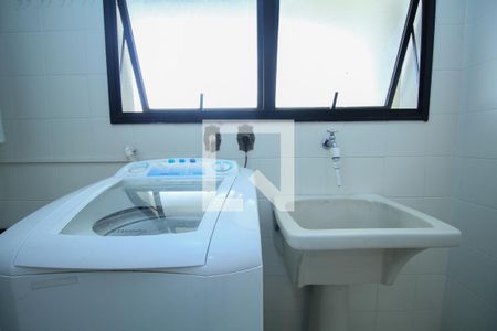 Apartamento à venda com 80m², 2 quartos e 2 vagasÁrea de Serviço