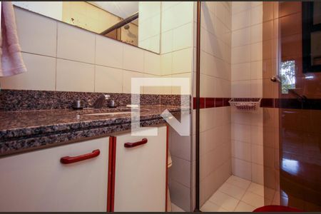 Apartamento à venda com 80m², 2 quartos e 2 vagasBanheiro social 