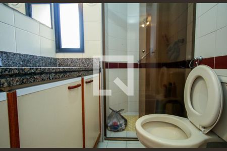 Apartamento à venda com 80m², 2 quartos e 2 vagasBanheiro suite 