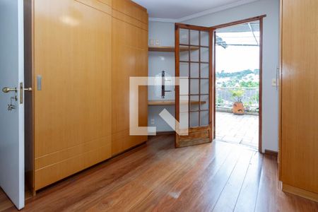 Casa de condomínio à venda com 350m², 4 quartos e 4 vagas Casa de condomínio à venda com 350m², 4 quartos e 4 vagasSuíte 2