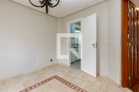 Casa de condomínio à venda com 350m², 4 quartos e 4 vagas Casa de condomínio à venda com 350m², 4 quartos e 4 vagasCopa