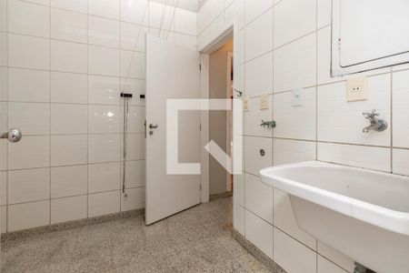 Casa de condomínio à venda com 350m², 4 quartos e 4 vagas Casa de condomínio à venda com 350m², 4 quartos e 4 vagasÁrea de Serviço