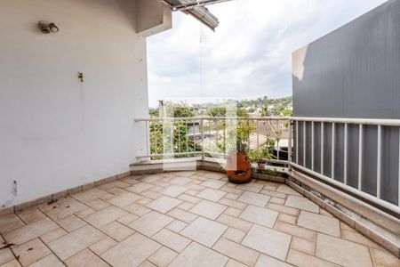 Casa de condomínio à venda com 350m², 4 quartos e 4 vagas Casa de condomínio à venda com 350m², 4 quartos e 4 vagasVaranda da Suíte 2