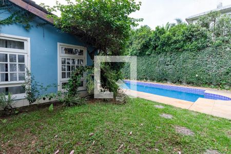 Casa de condomínio à venda com 350m², 4 quartos e 4 vagas Casa de condomínio à venda com 350m², 4 quartos e 4 vagasJardim