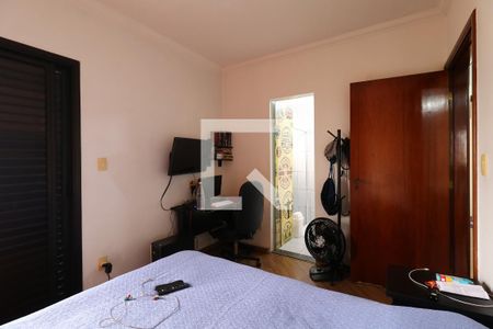 Apartamento à venda com 130m², 3 quartos e 2 vagasSuíte 2