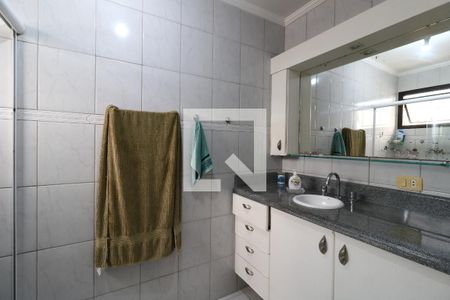 Apartamento à venda com 130m², 3 quartos e 2 vagasBanheiro da Suíte 2