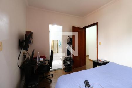 Apartamento à venda com 130m², 3 quartos e 2 vagasSuíte 2