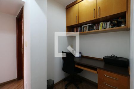 Apartamento à venda com 130m², 3 quartos e 2 vagasEscritório