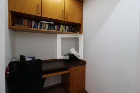 Apartamento à venda com 130m², 3 quartos e 2 vagasEscritório