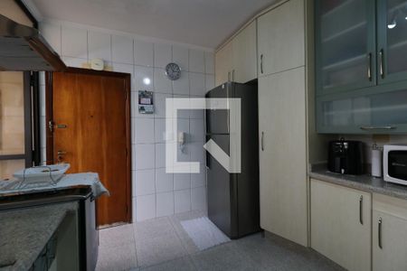 Apartamento à venda com 130m², 3 quartos e 2 vagasCozinha