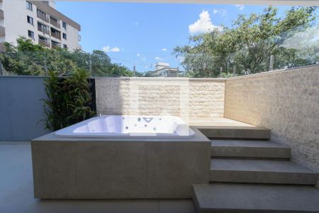 Apartamento para alugar com 180m², 3 quartos e 2 vagasÁrea Privativa