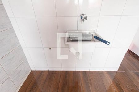 Casa para alugar com 100m², 2 quartos e 1 vaga Casa para alugar com 100m², 2 quartos e 1 vagaCozinha e Área de Serviço