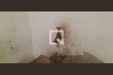 Casa à venda com 150m², 6 quartos e 2 vagas Casa à venda com 150m², 6 quartos e 2 vagasÁrea de Serviço