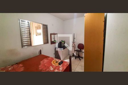 Casa à venda com 150m², 6 quartos e 2 vagas Casa à venda com 150m², 6 quartos e 2 vagasQuarto 2