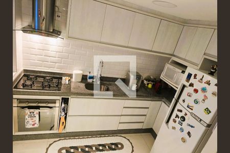 Apartamento à venda com 69m², 2 quartos e 2 vagasCozinha