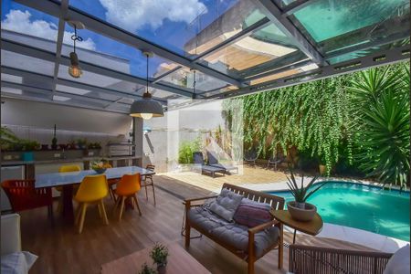 Espaço Gourmet de casa à venda com 3 quartos, 338m² em Vila Sonia, São Paulo