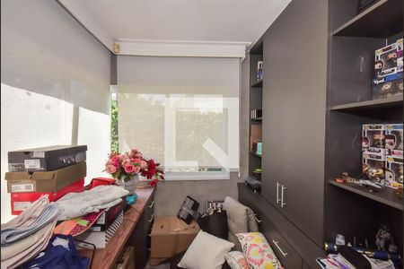 Casa à venda com 338m², 3 quartos e 5 vagasEscritório