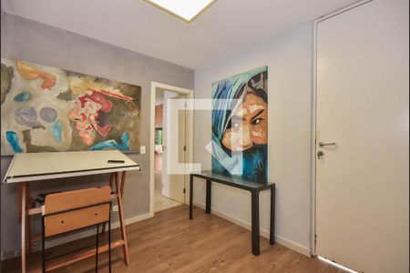 Casa à venda com 338m², 3 quartos e 5 vagasCorredor 1