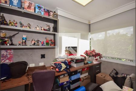 Casa à venda com 338m², 3 quartos e 5 vagasEscritório