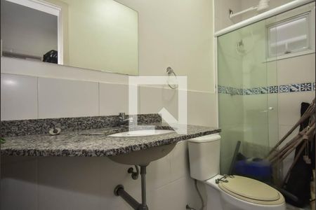 Casa à venda com 338m², 3 quartos e 5 vagasBanheiro de Serviço