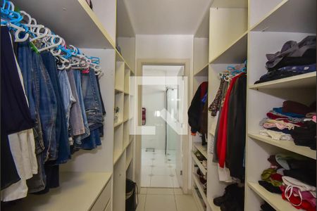 Casa à venda com 338m², 3 quartos e 5 vagasArmário da Suíte 2