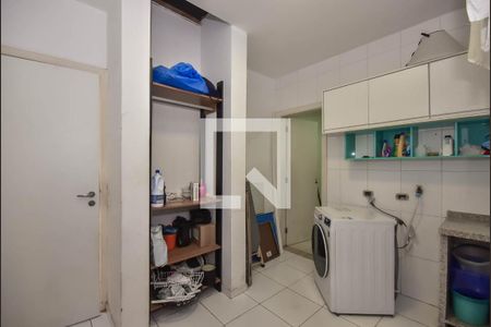 Casa à venda com 338m², 3 quartos e 5 vagasÁrea de Serviço