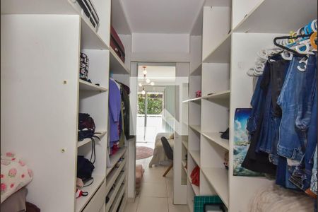 Casa à venda com 338m², 3 quartos e 5 vagasArmário da Suíte 3