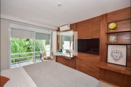 Casa à venda com 338m², 3 quartos e 5 vagasSuíte 1