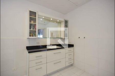 Casa à venda com 338m², 3 quartos e 5 vagasBanheiro Suíte 1