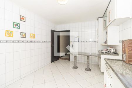 Casa à venda com 120m², 3 quartos e 2 vagas Casa à venda com 120m², 3 quartos e 2 vagasCozinha