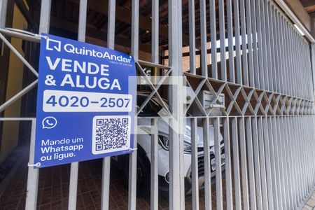 Casa à venda com 120m², 3 quartos e 2 vagas Casa à venda com 120m², 3 quartos e 2 vagasPlaca