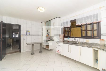 Casa à venda com 120m², 3 quartos e 2 vagas Casa à venda com 120m², 3 quartos e 2 vagasCozinha