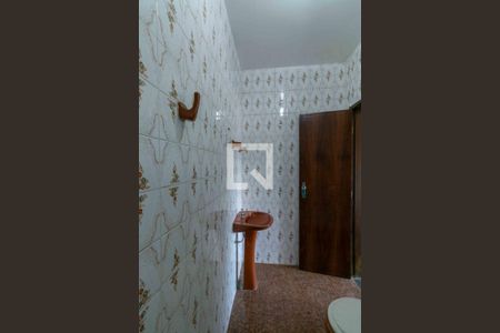 Casa para alugar com 108m², 4 quartos e 2 vagas Casa para alugar com 108m², 4 quartos e 2 vagasBanheiro Social