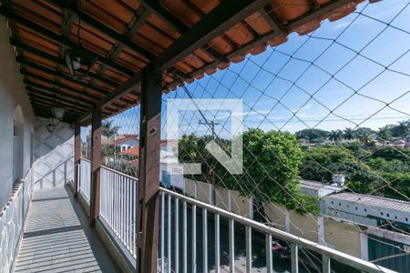 Casa para alugar com 108m², 4 quartos e 2 vagas Casa para alugar com 108m², 4 quartos e 2 vagasVaranda Frente