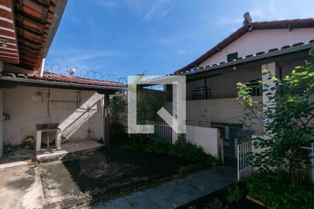 Casa para alugar com 108m², 4 quartos e 2 vagas Casa para alugar com 108m², 4 quartos e 2 vagasÁrea Externa