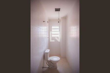 Casa à venda com 220m², 3 quartos e 2 vagasBanheiro 2